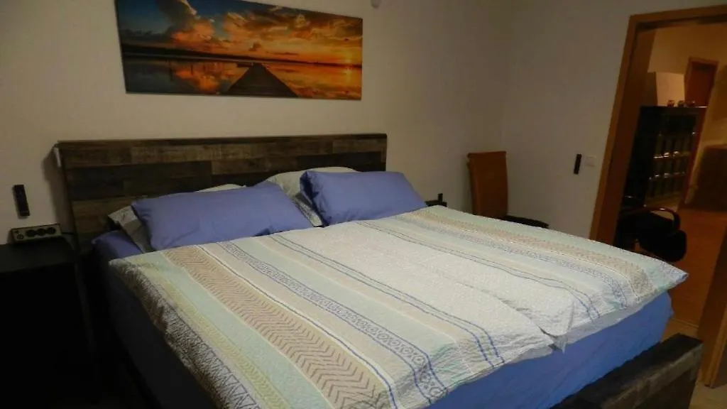 Ferienwohnung Jung Hohenburg
